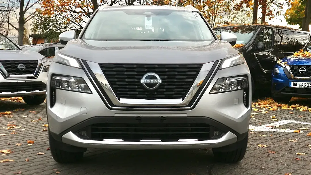 Nissan X-Trail - Thumbnail 3