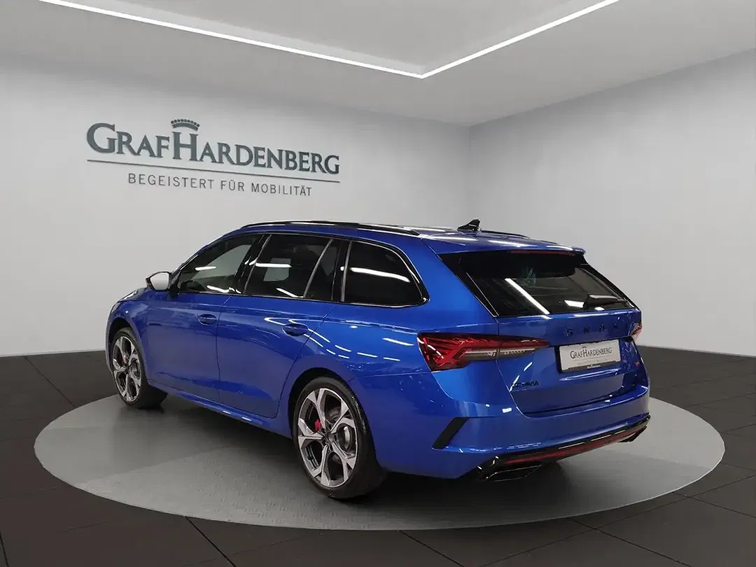 Skoda Octavia - Thumbnail 3