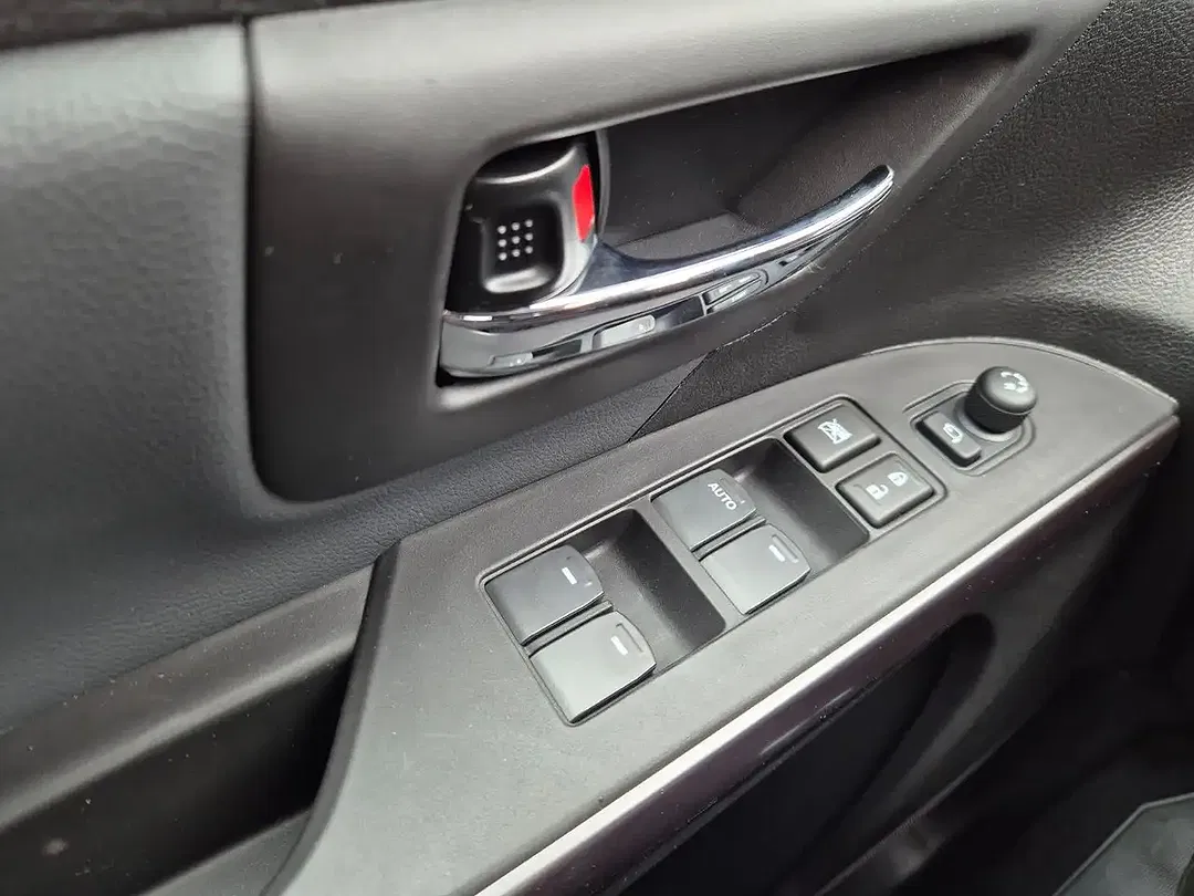 Suzuki S-Cross - Thumbnail 13