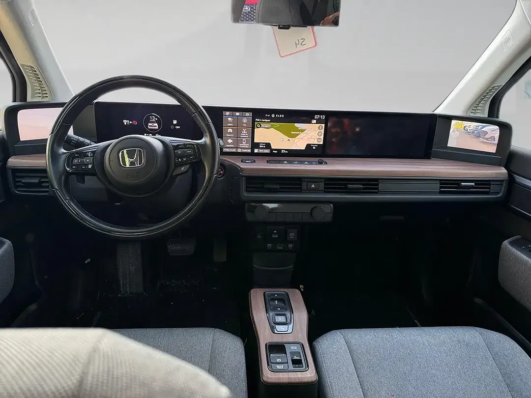 Honda e - Thumbnail 12