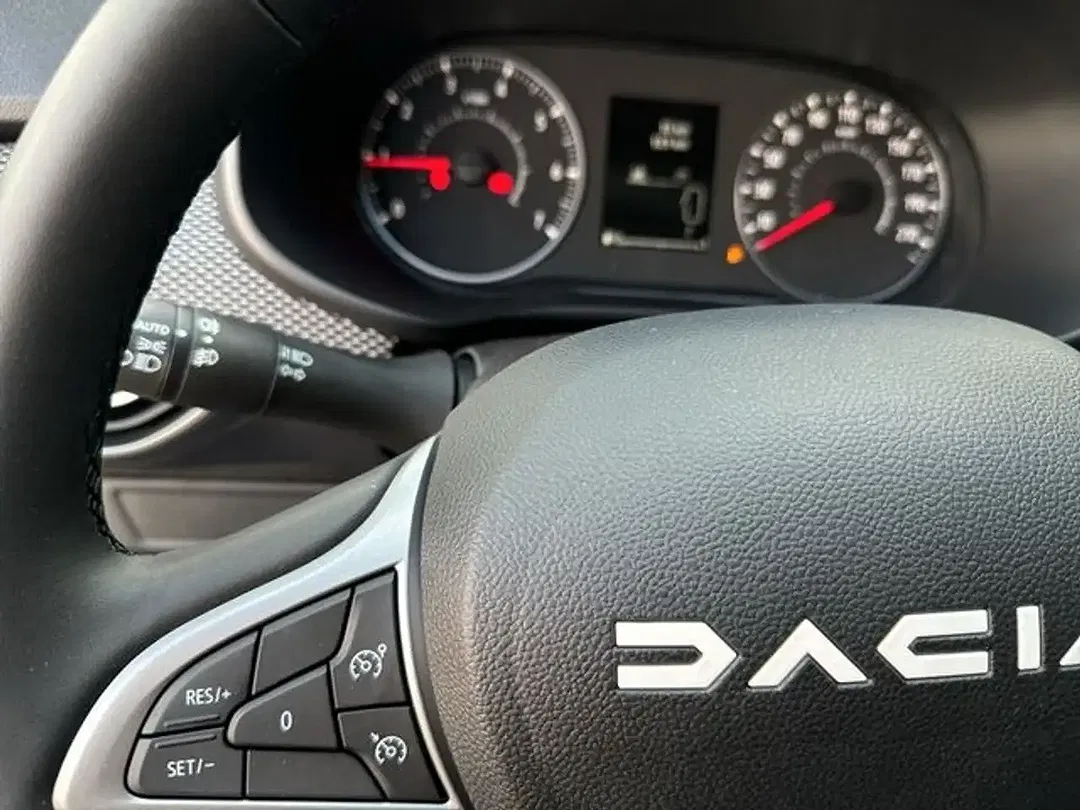 Dacia Logan - Thumbnail 15