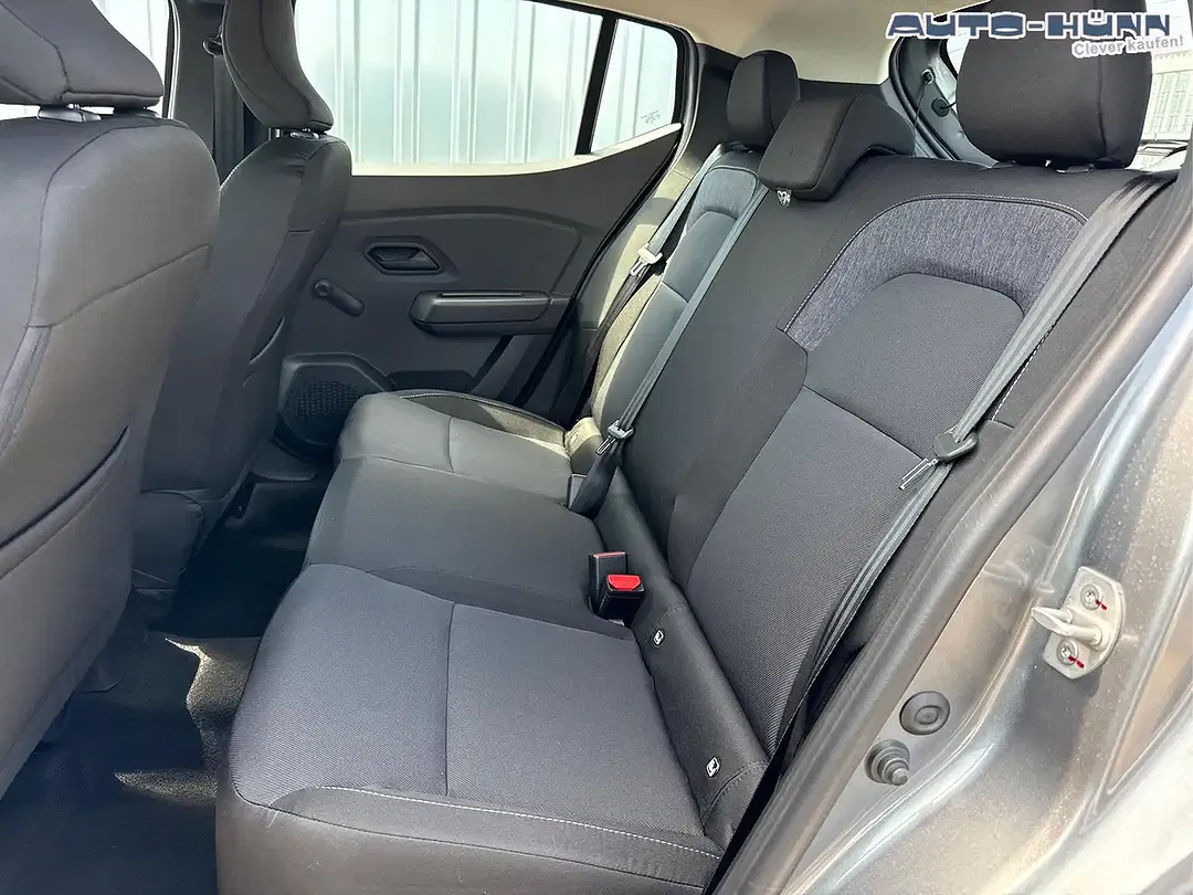 Dacia Sandero - Thumbnail 9