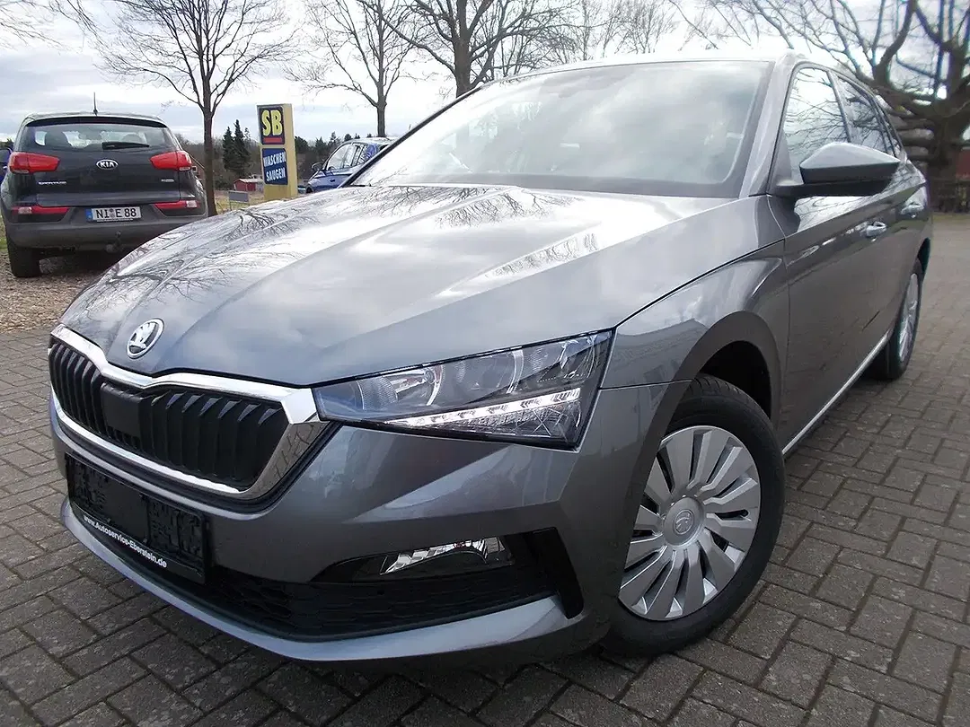 Skoda Scala - Thumbnail 1
