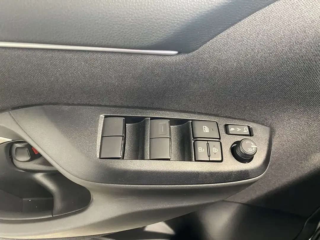 Mazda 2 - Thumbnail 11