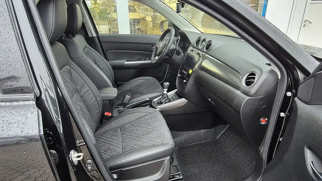 Suzuki Vitara - Thumbnail 4