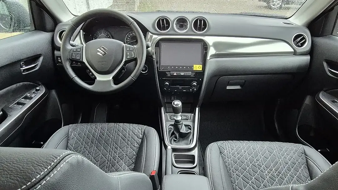 Suzuki Vitara - Thumbnail 9