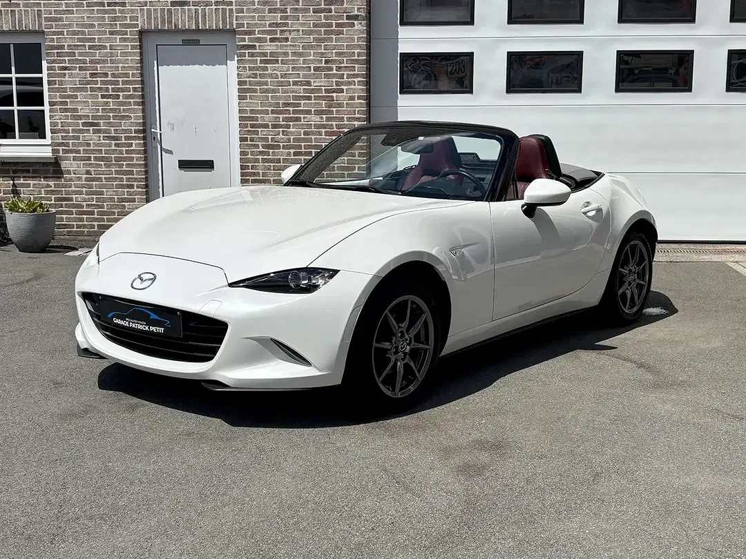 Mazda MX-5 - Thumbnail 3
