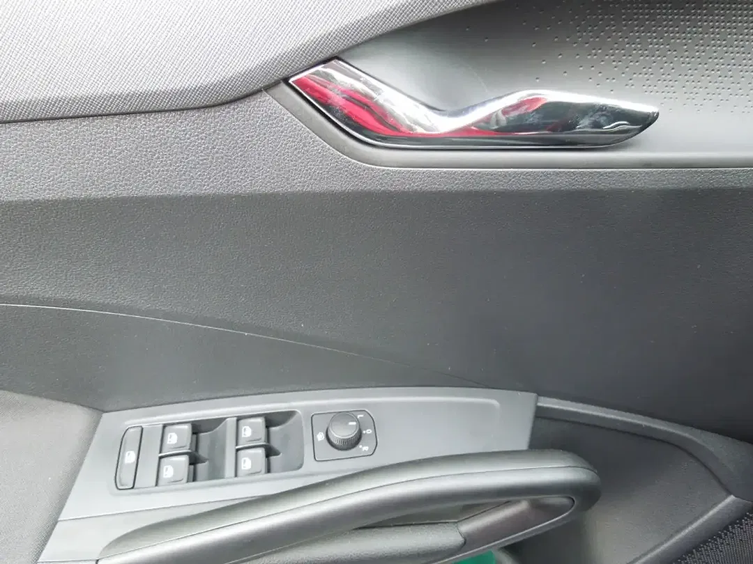 Skoda Fabia - Thumbnail 8