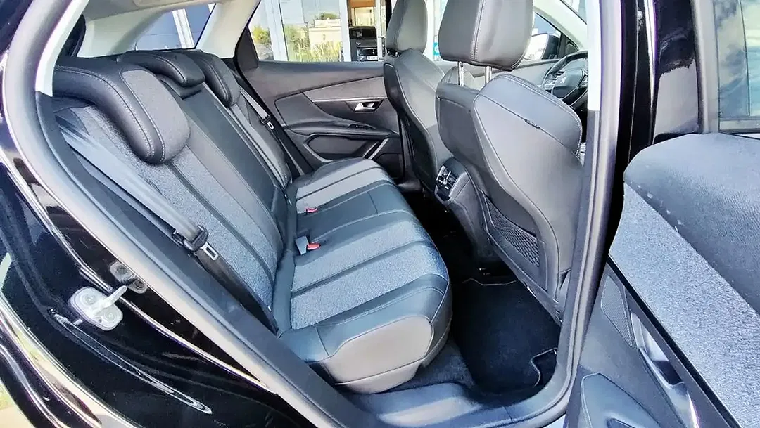 Peugeot 3008 - Thumbnail 8