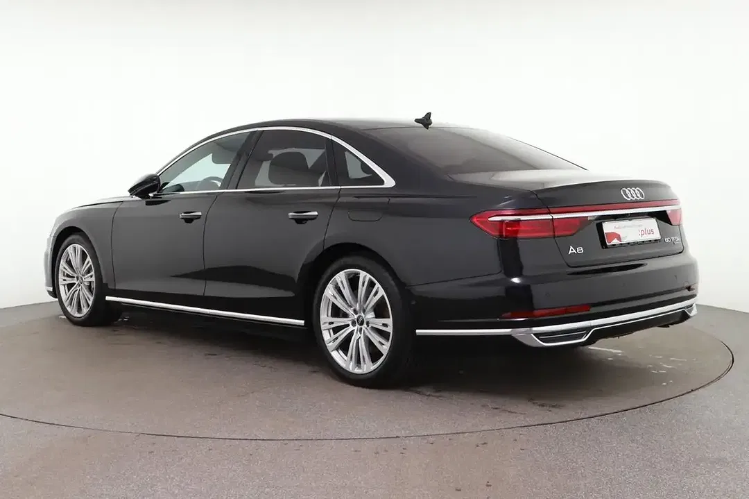 Audi A8 - Thumbnail 5
