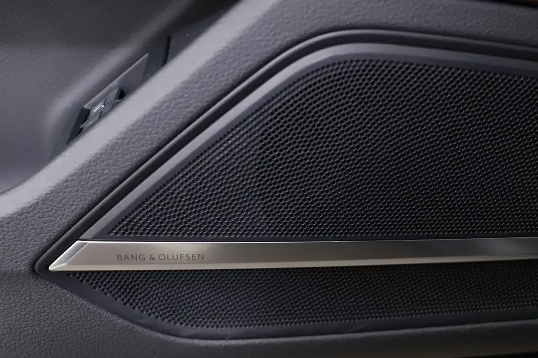 Audi A8 - Thumbnail 9