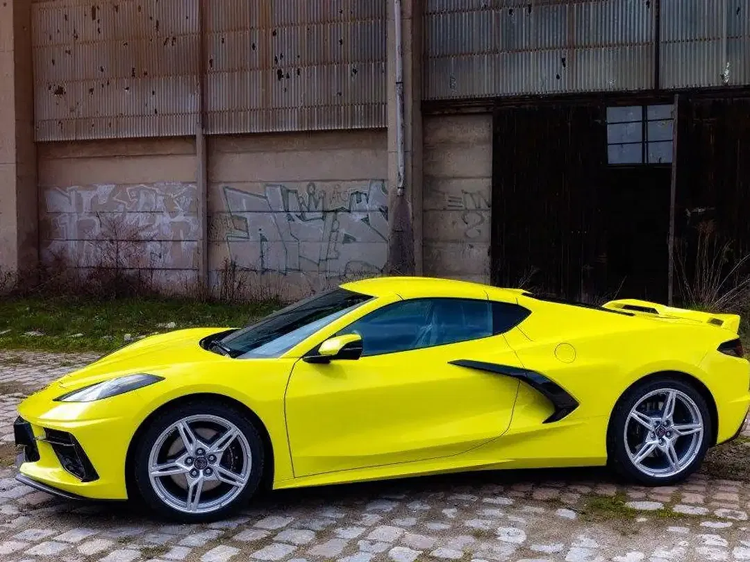 Corvette C8 Z51 2LT