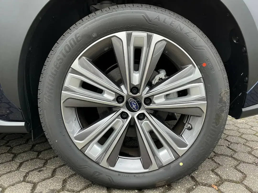 Subaru Solterra - Thumbnail 12