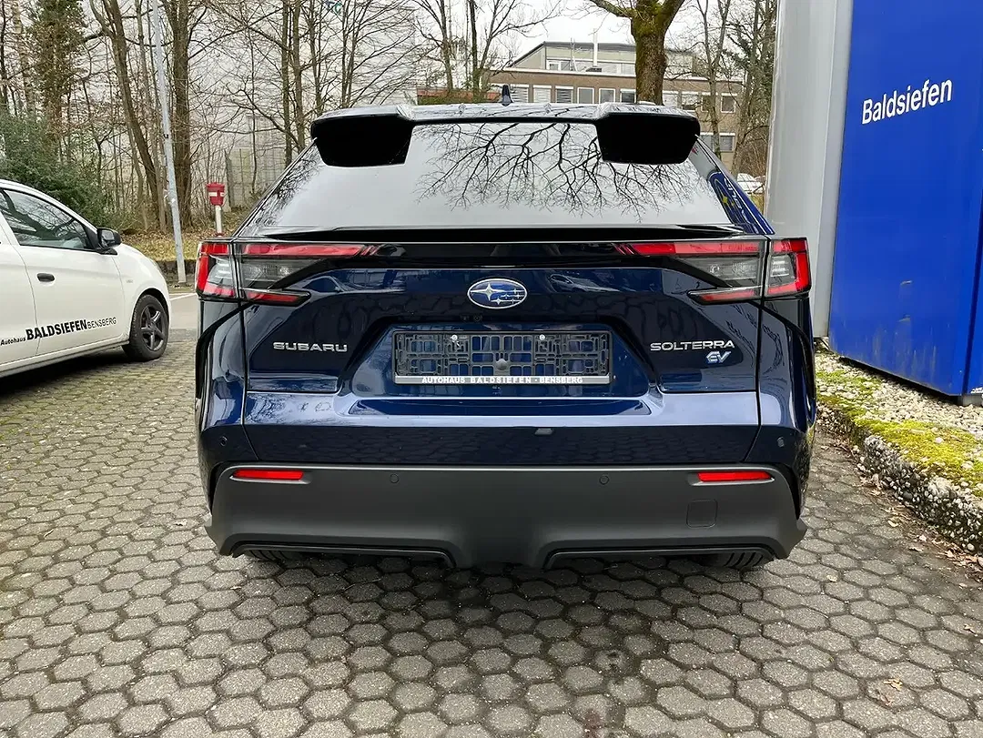 Subaru Solterra - Thumbnail 5