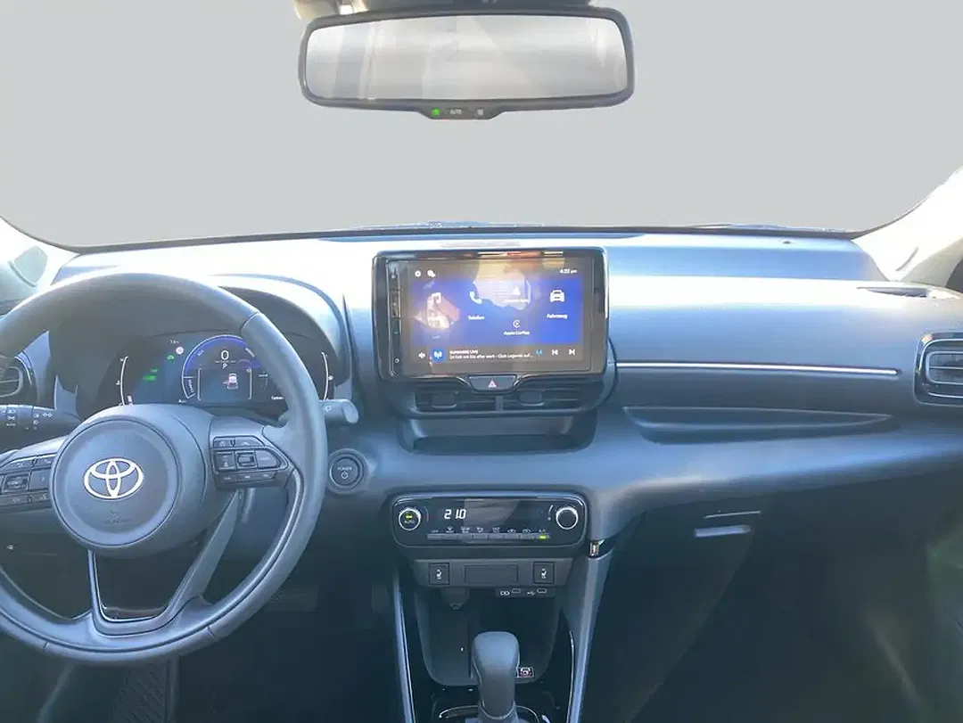 Toyota Yaris - Thumbnail 15