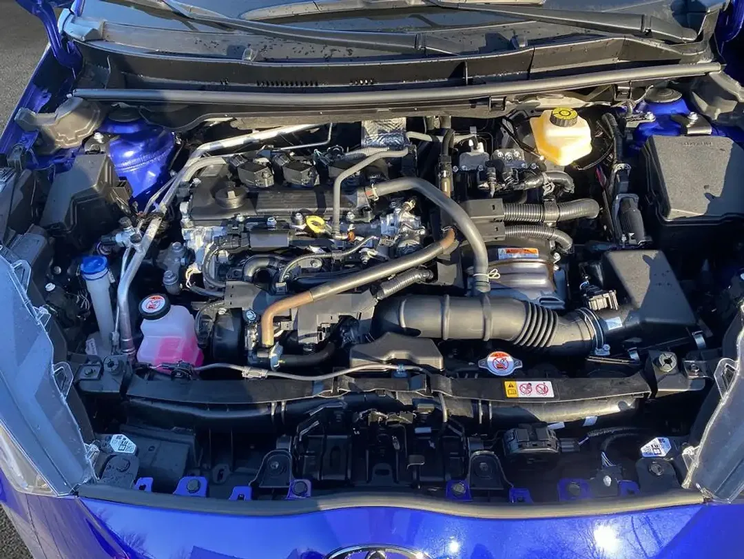 Toyota Yaris - Thumbnail 8