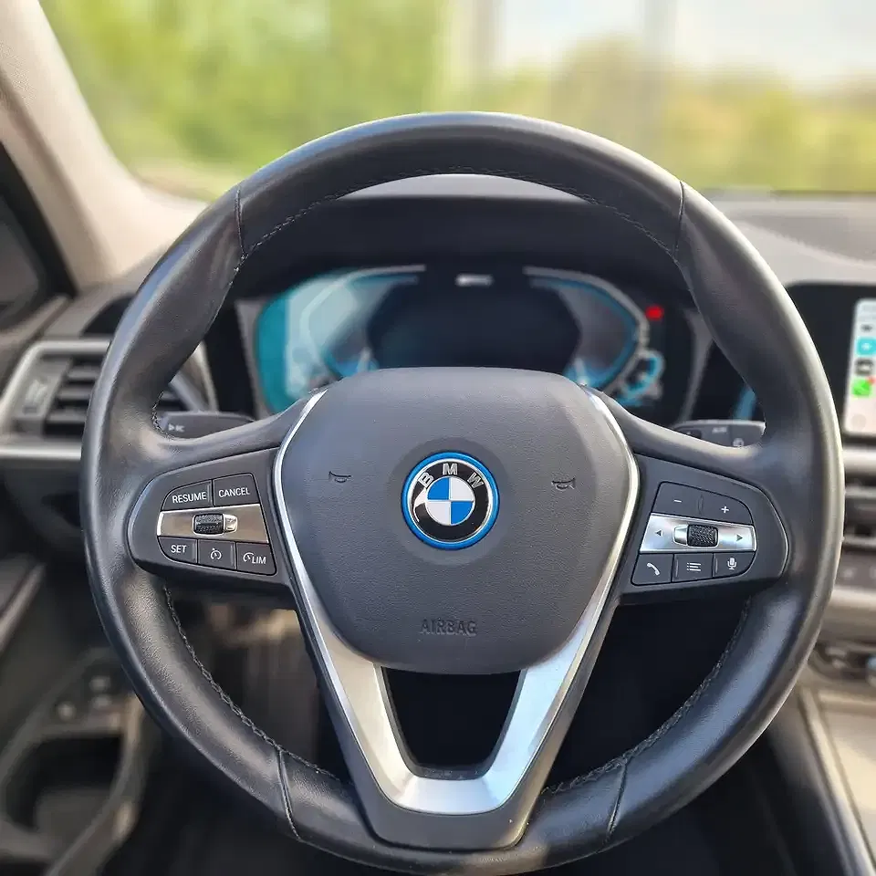 BMW 320 - Thumbnail 10