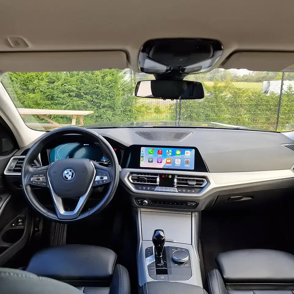 BMW 320 - Thumbnail 6