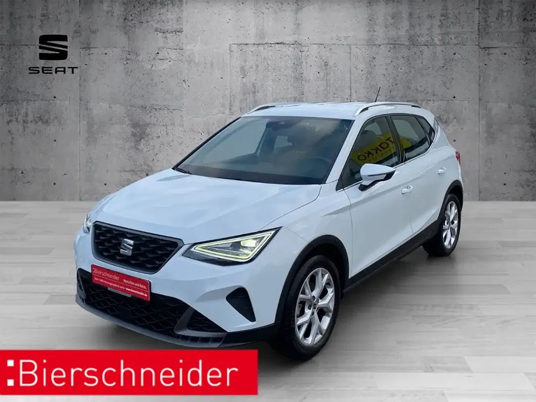 SEAT Arona - Thumbnail 1