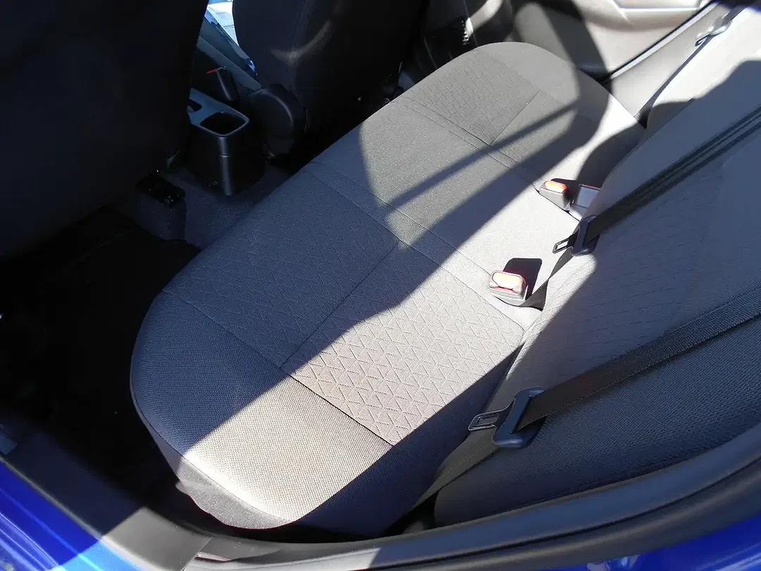 Suzuki Swift - Thumbnail 8