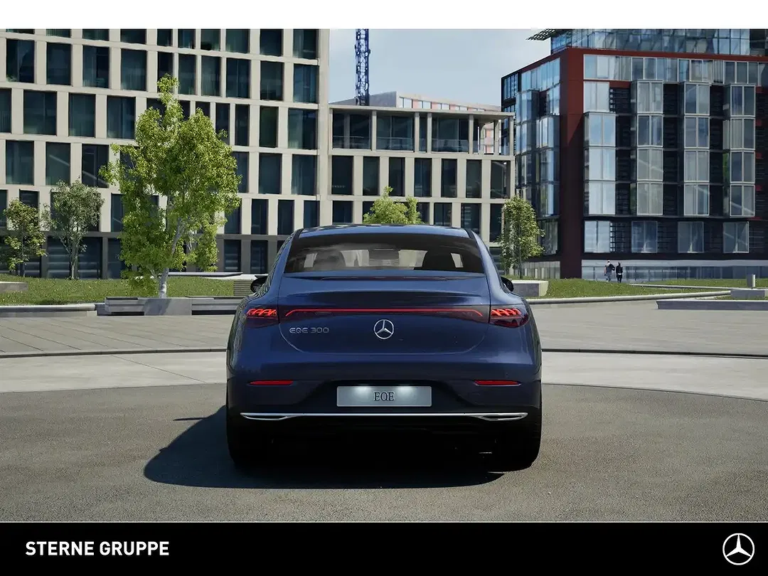 Mercedes-Benz EQE 300 - Thumbnail 6