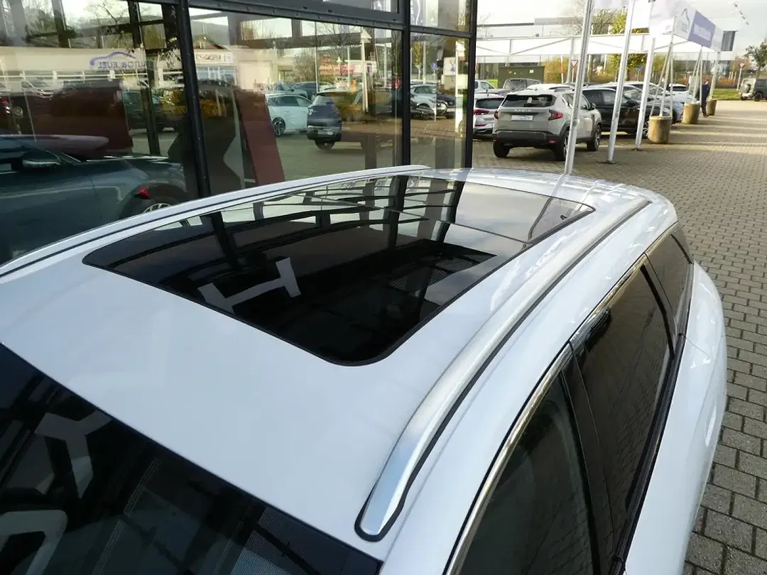 BYD Seal 6 - Thumbnail 6