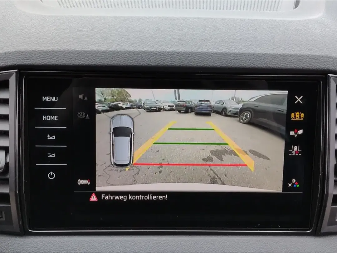 Skoda Karoq - Thumbnail 11