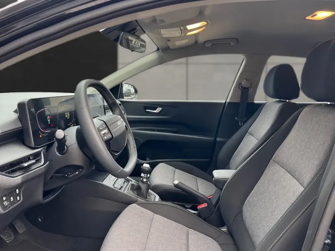 Kia Stonic - Thumbnail 15