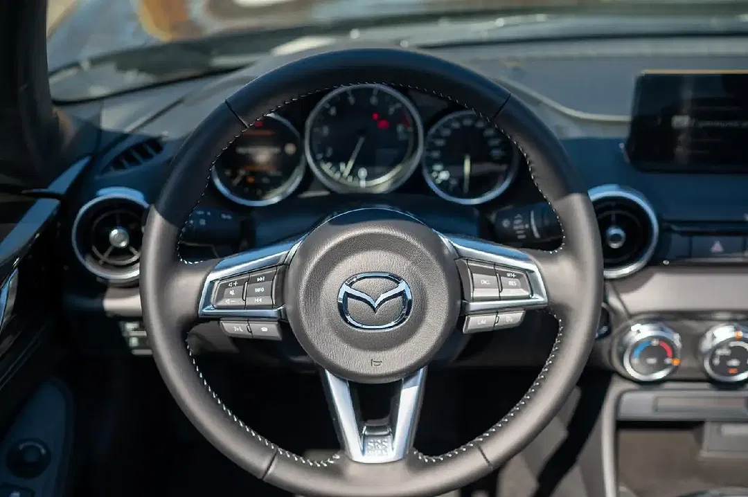 Mazda MX-5 - Thumbnail 9