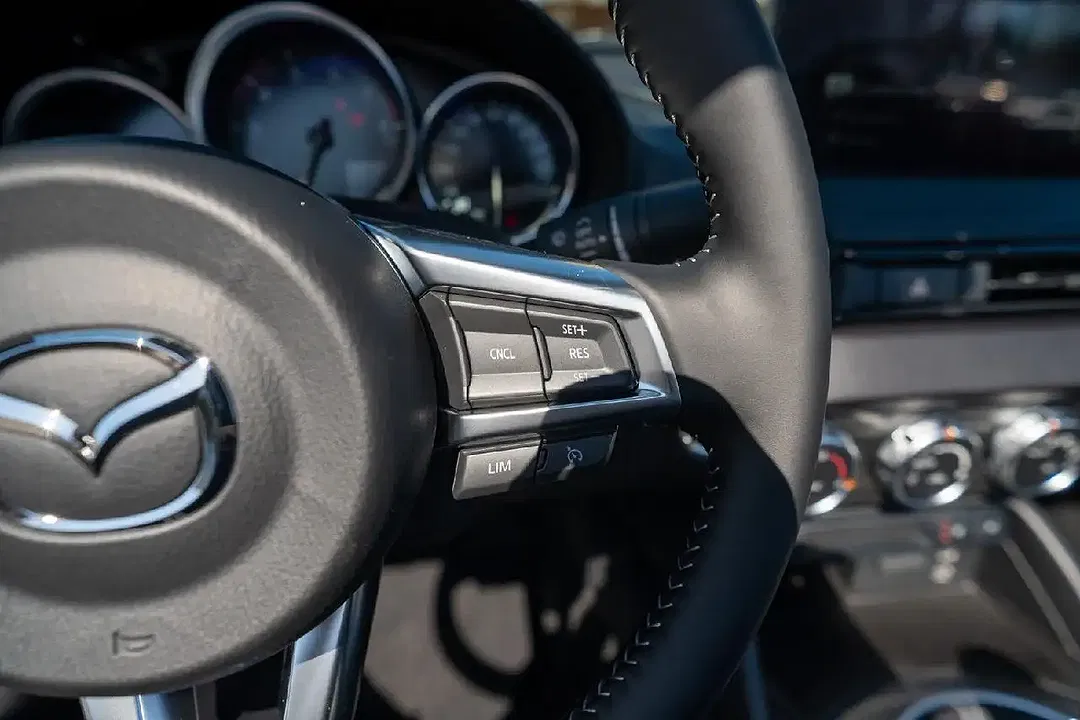 Mazda MX-5 - Thumbnail 11