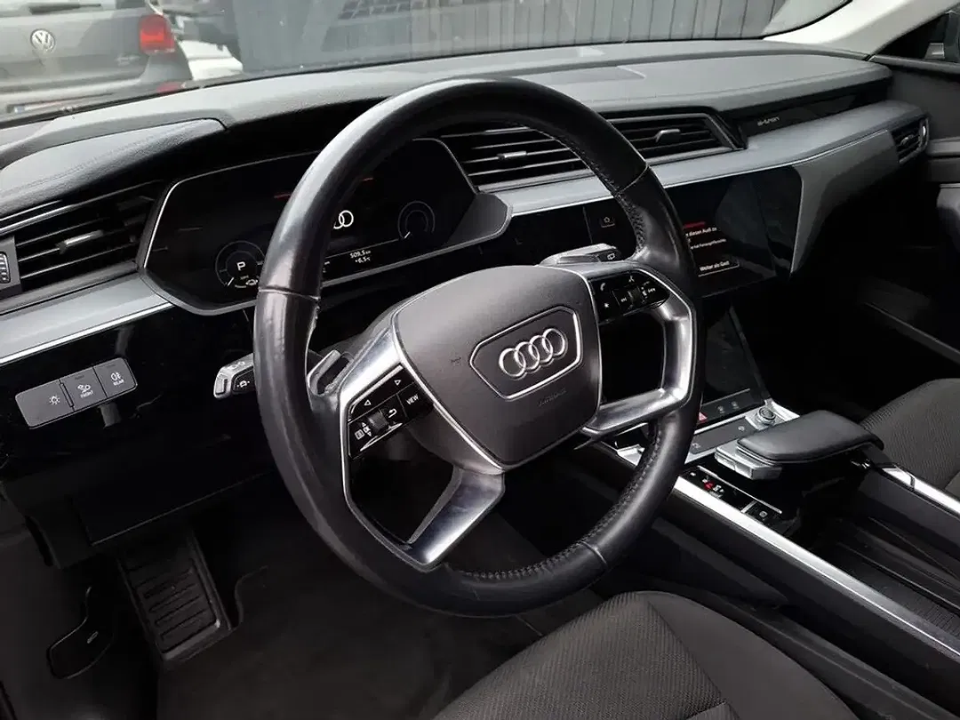 Audi e-tron - Thumbnail 10