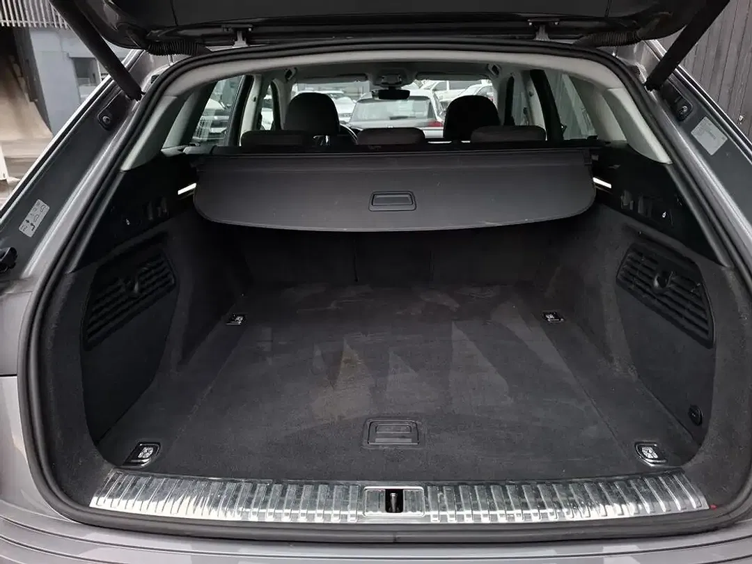 Audi e-tron - Thumbnail 5