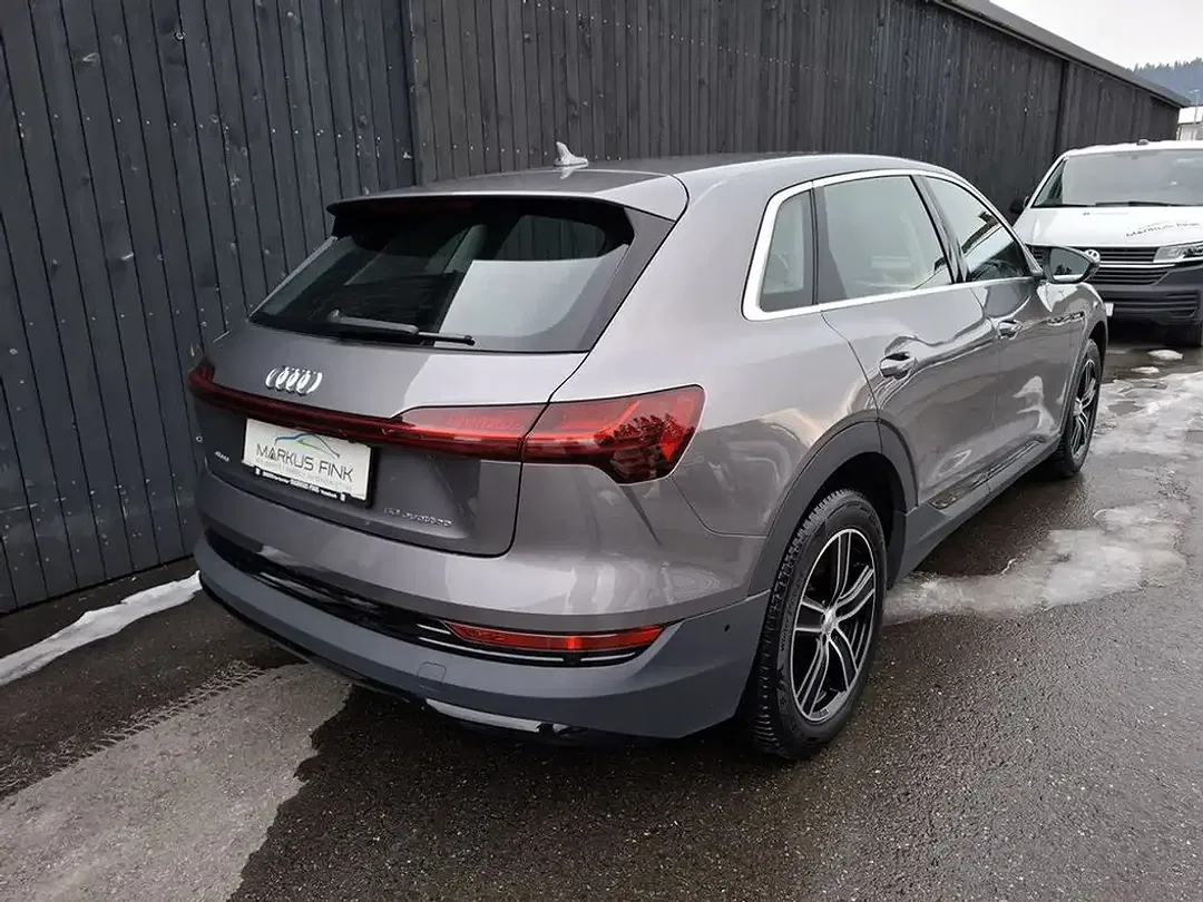 Audi e-tron - Thumbnail 7