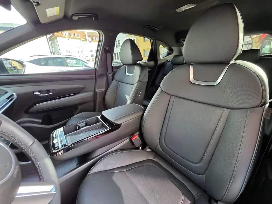 Hyundai TUCSON - Thumbnail 11