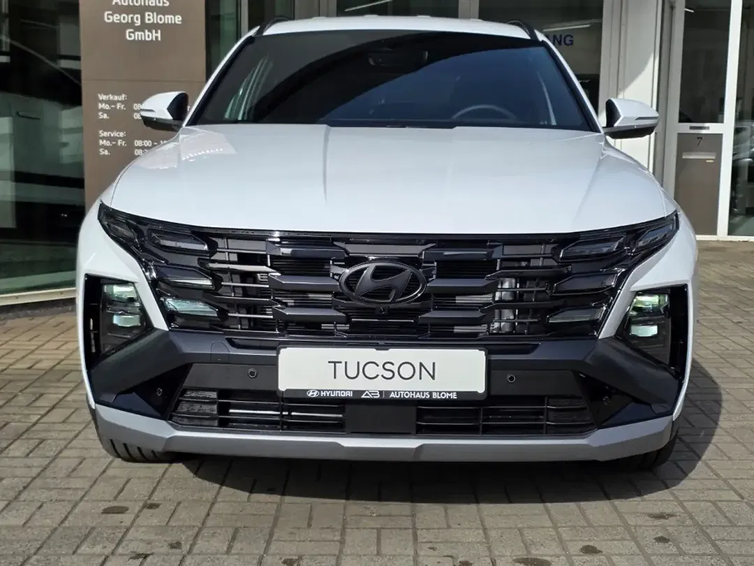 Hyundai TUCSON - Thumbnail 3