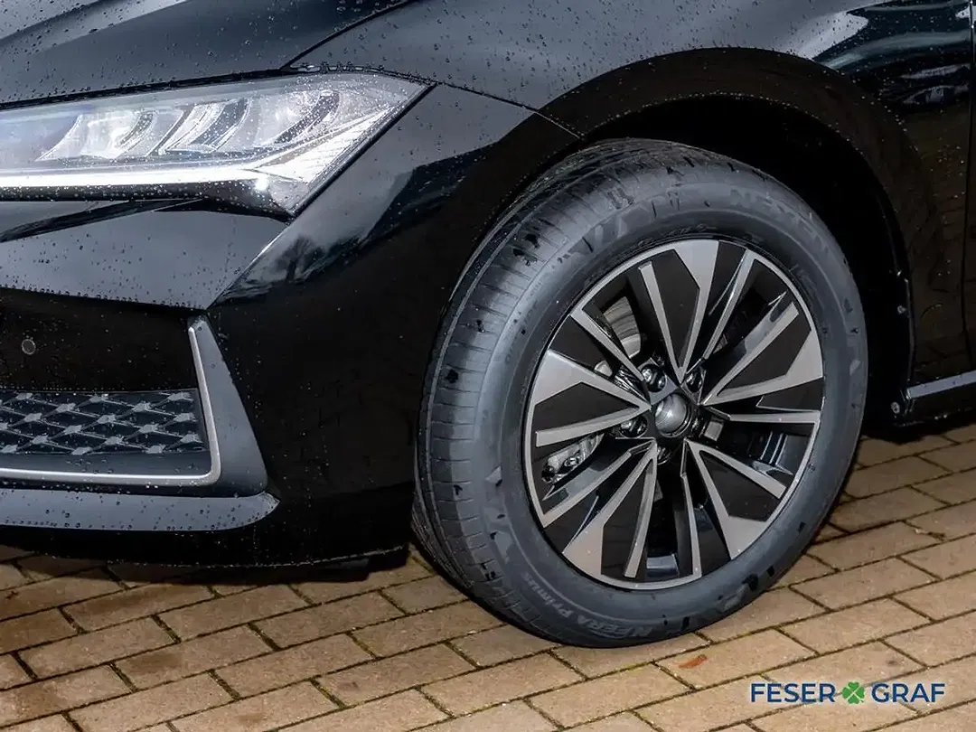 Skoda Superb - Thumbnail 10