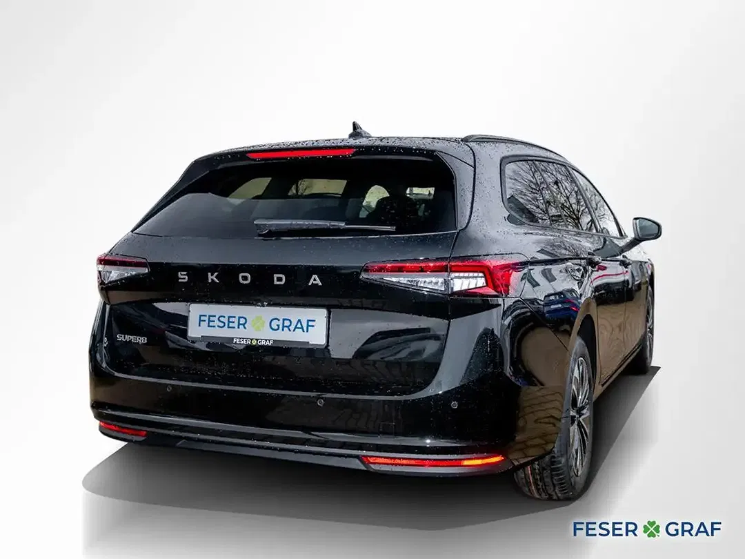 Skoda Superb - Thumbnail 2