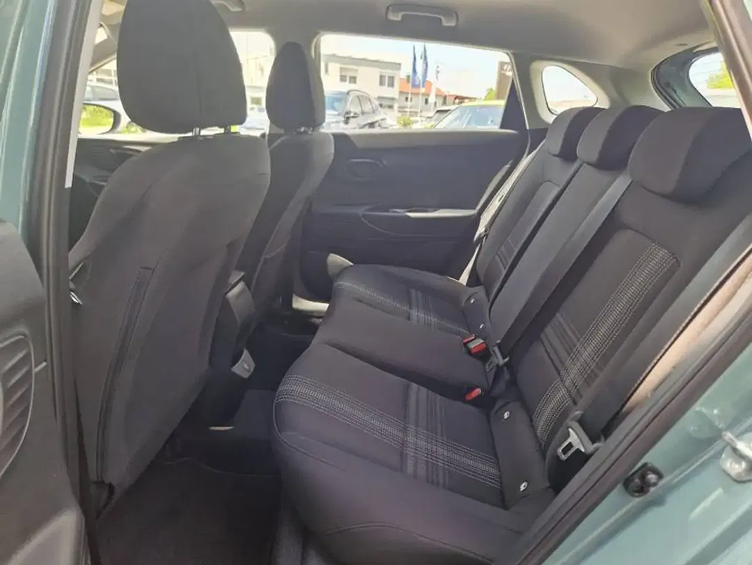 Hyundai i20 - Thumbnail 10