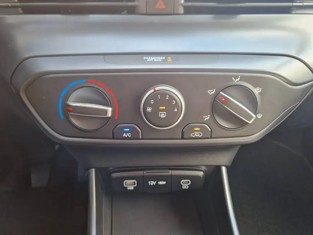 Hyundai i20 - Thumbnail 14