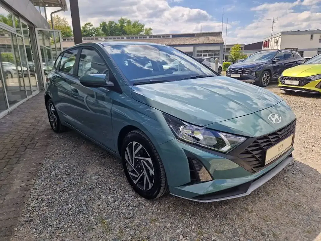Hyundai i20 - Thumbnail 3