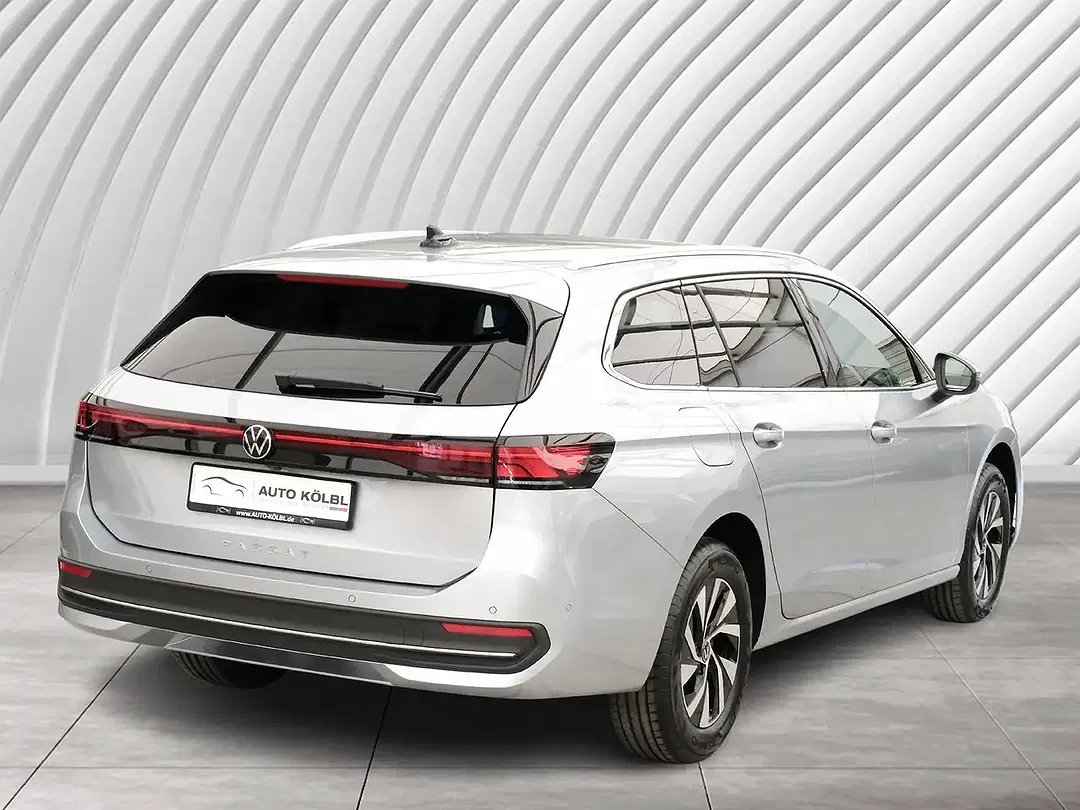 Volkswagen Passat Variant - Thumbnail 5