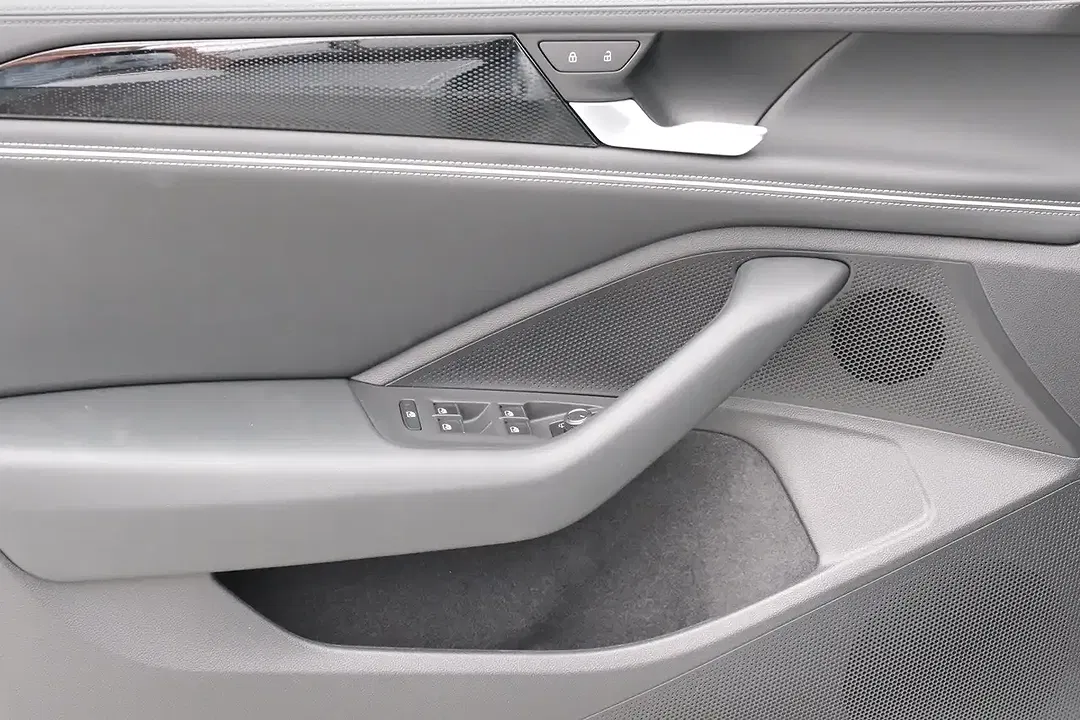 Volkswagen Passat Variant - Thumbnail 8