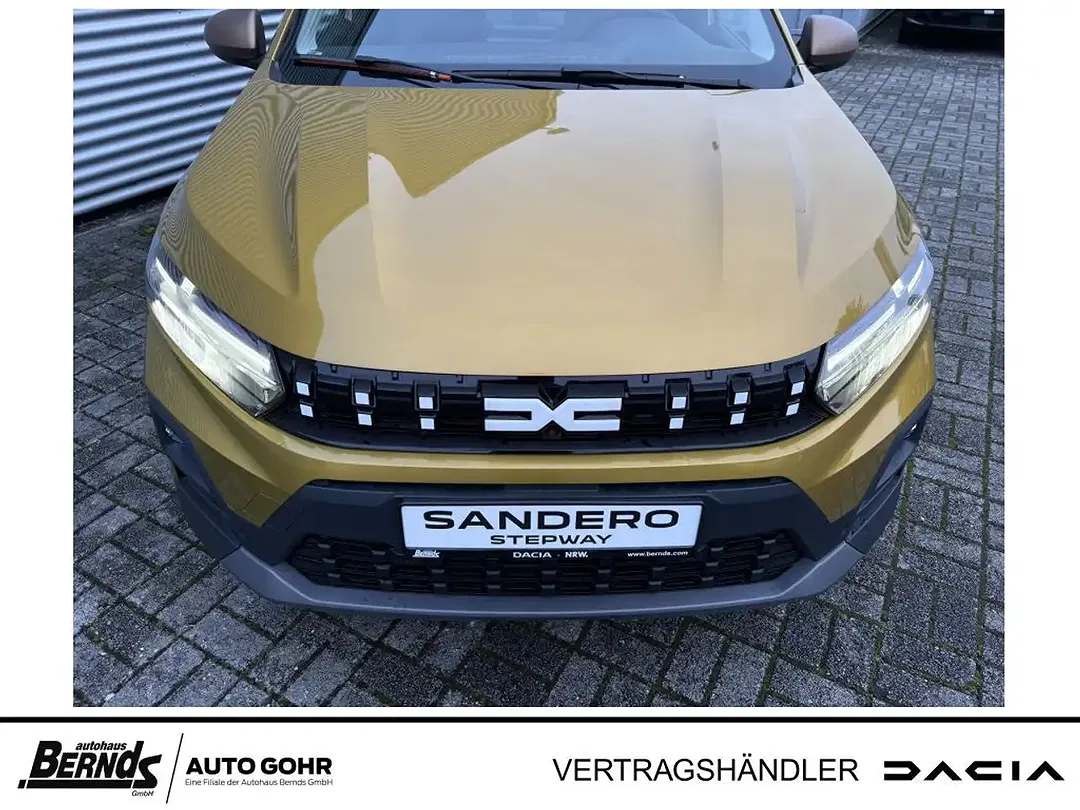 Dacia Sandero - Thumbnail 2