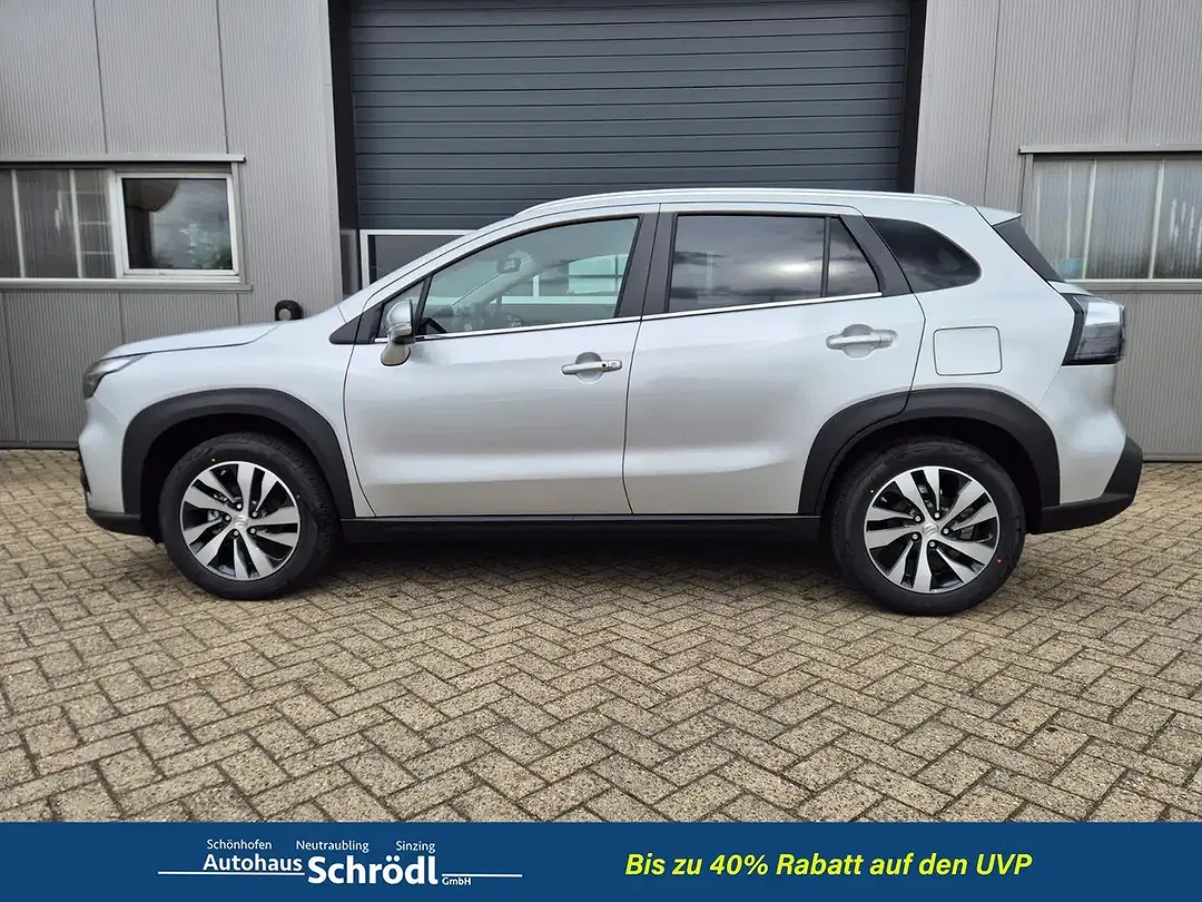 Suzuki S-Cross - Thumbnail 2