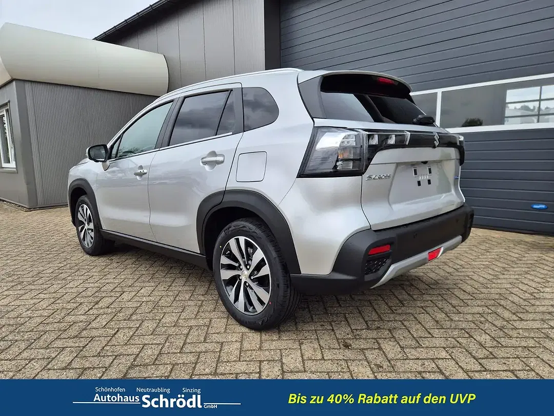 Suzuki S-Cross - Thumbnail 3