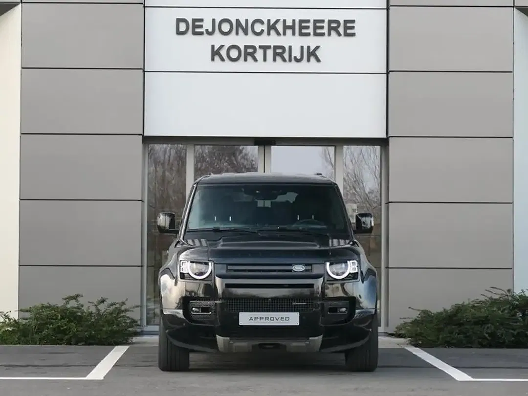 Land Rover Defender - Thumbnail 2