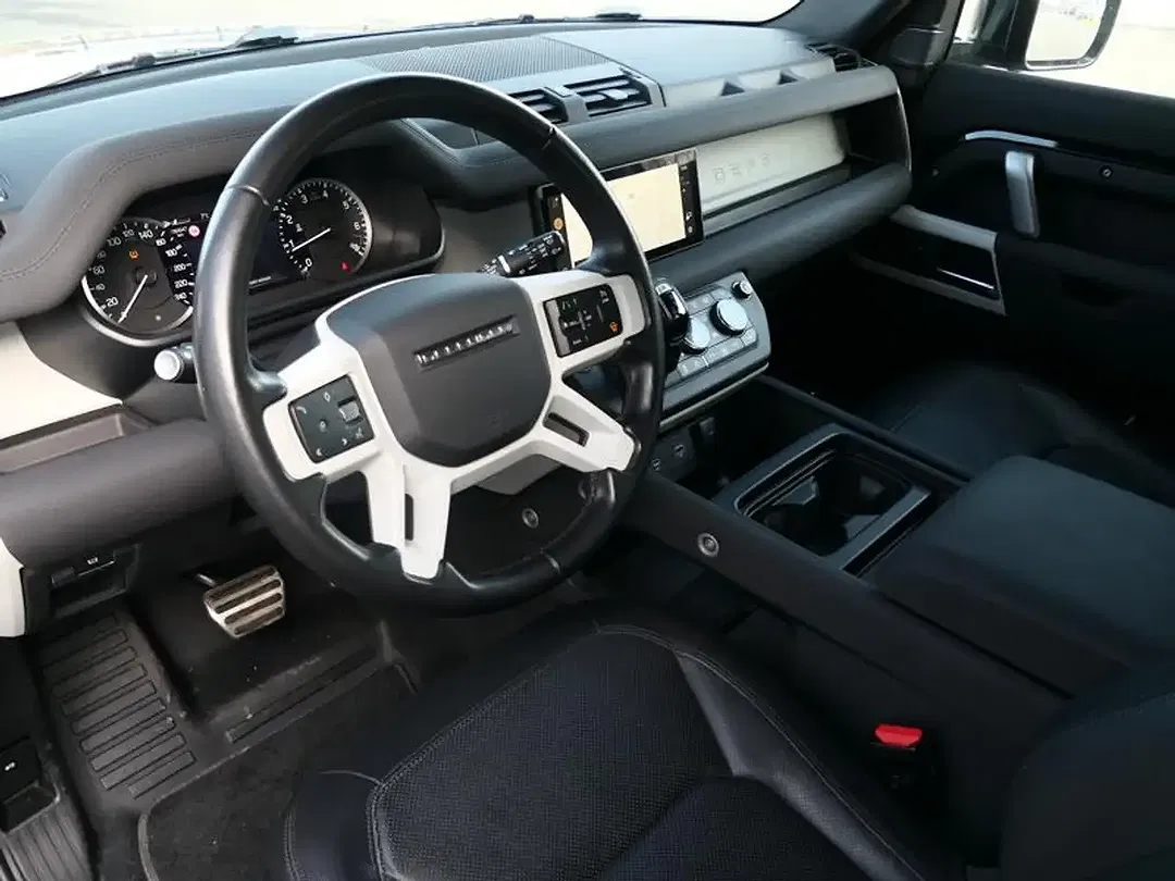 Land Rover Defender - Thumbnail 7