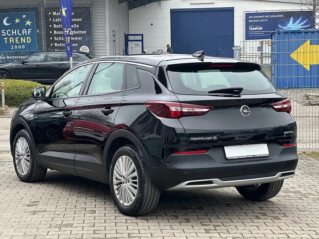 Opel Grandland X - Thumbnail 3