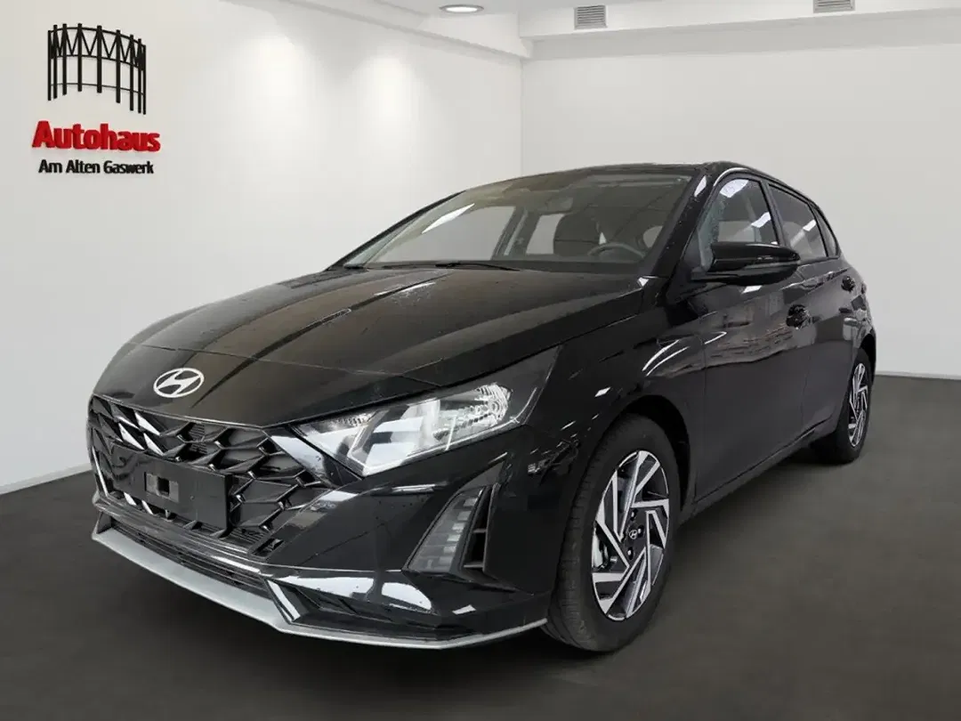 Hyundai i20 - Thumbnail 1