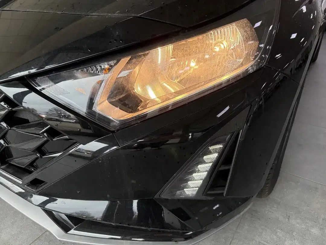 Hyundai i20 - Thumbnail 5